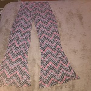 Wide legged cotton pants with zig zag pattern
